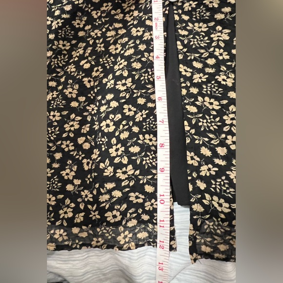 Madewell Dress - Black floral midi dress with front slit - Picture 8 of 11